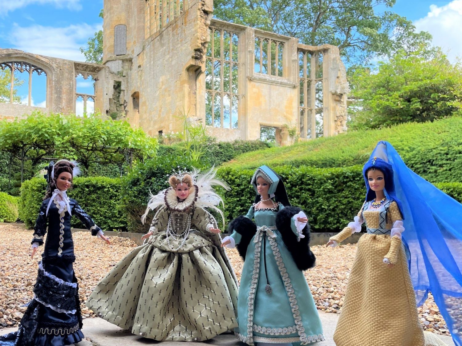 Four dolls inspired by Victorian style, Queen Elizabeth 1, Tudor and Medieval
