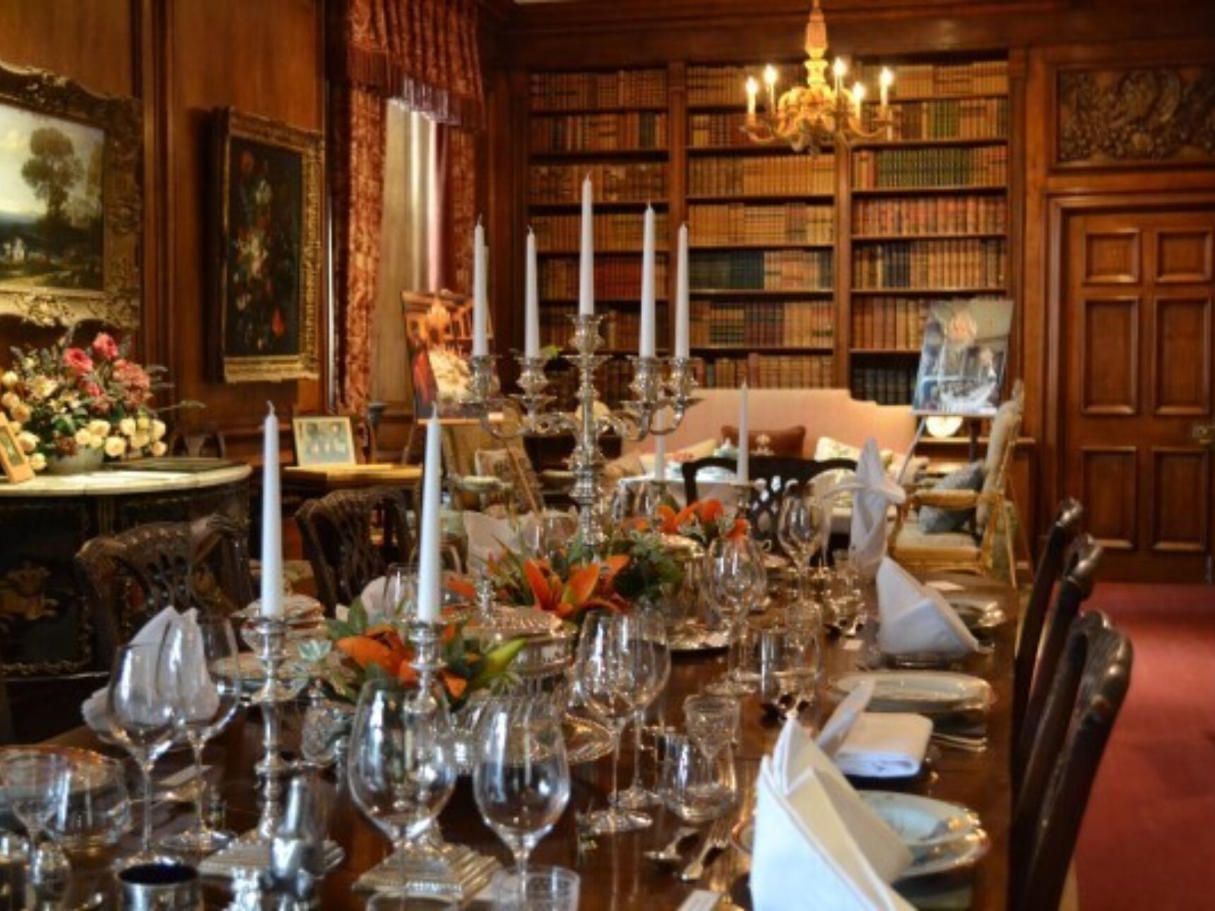 The Library can host intimate dinner parties, drinks receptions and musical recitals