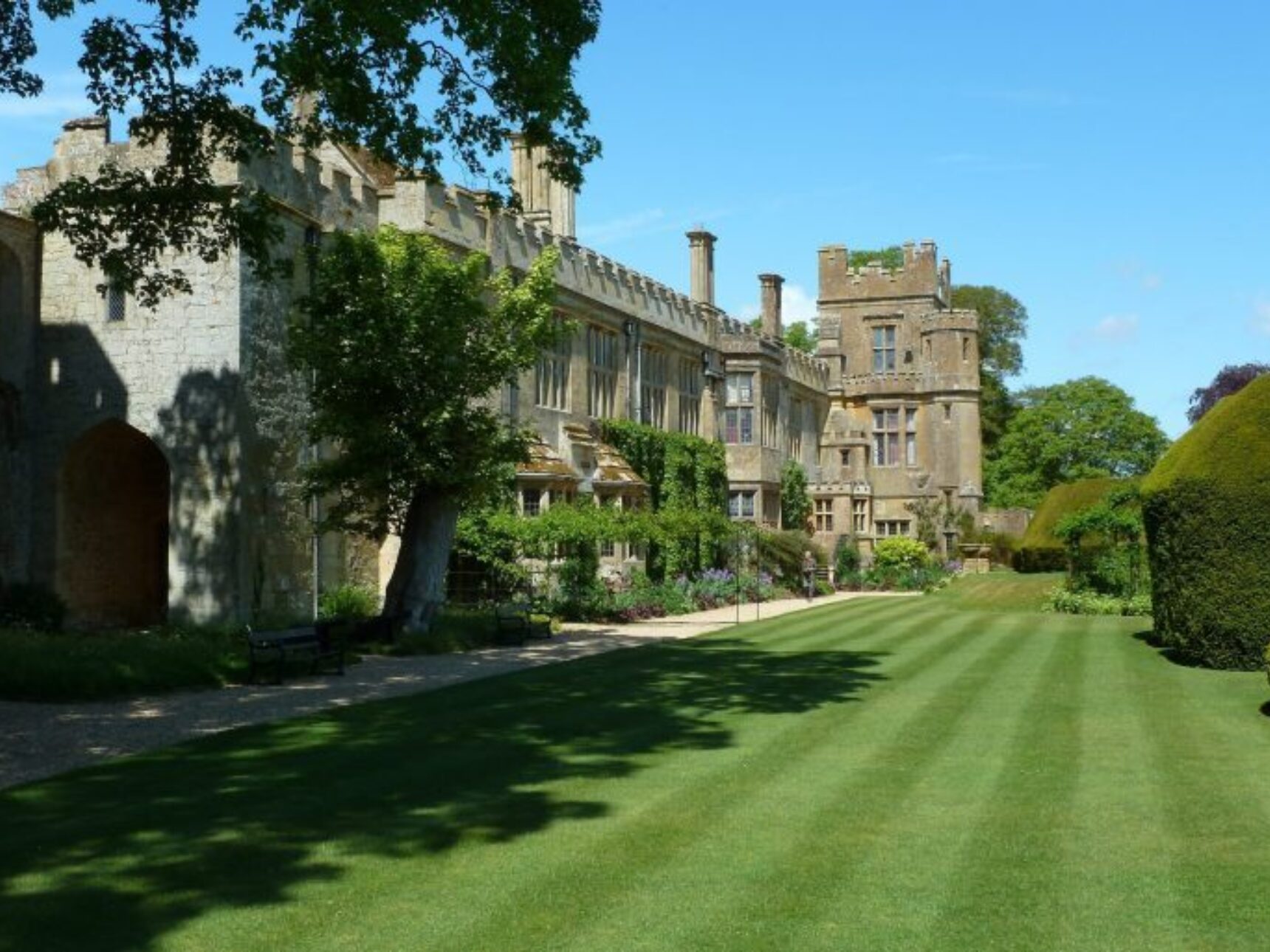 Volunteer at beautiful Sudeley Castle