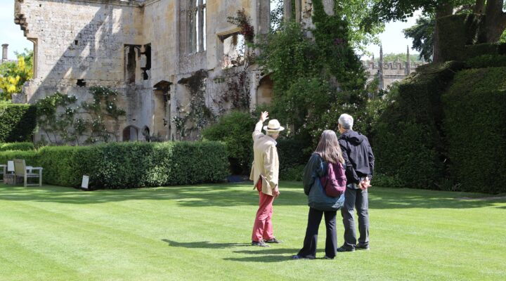 Guided tours of the Castle, gardens and private apartments available